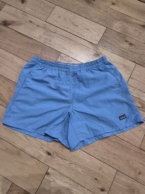 Patagonia Women’s Light Blue Elastic Waist Shorts Size M
